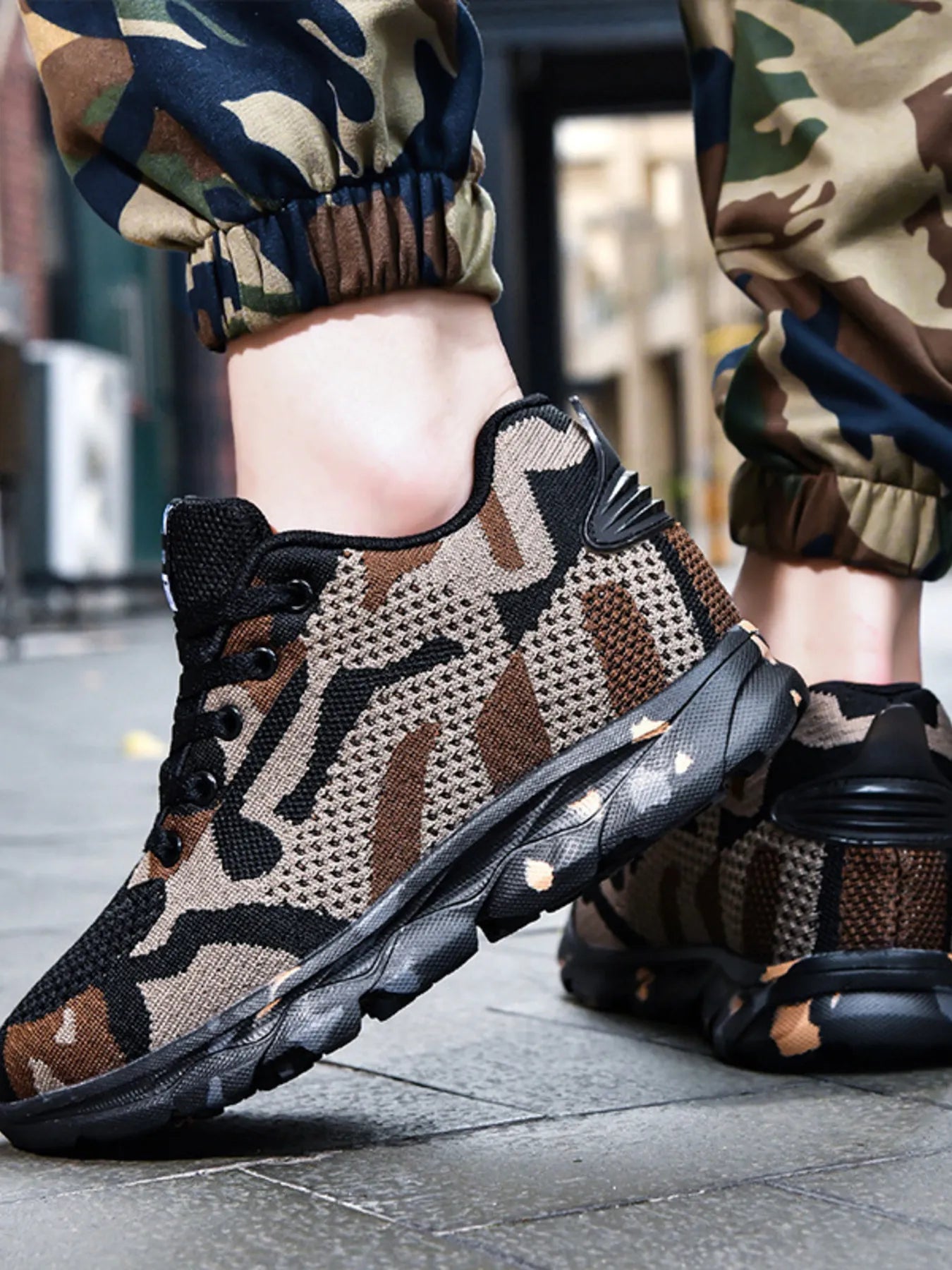 Camouflage Mesh Athletic Sneakers