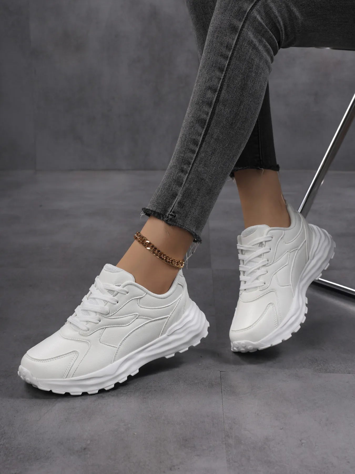 Round Toe Lace Up Sneakers
