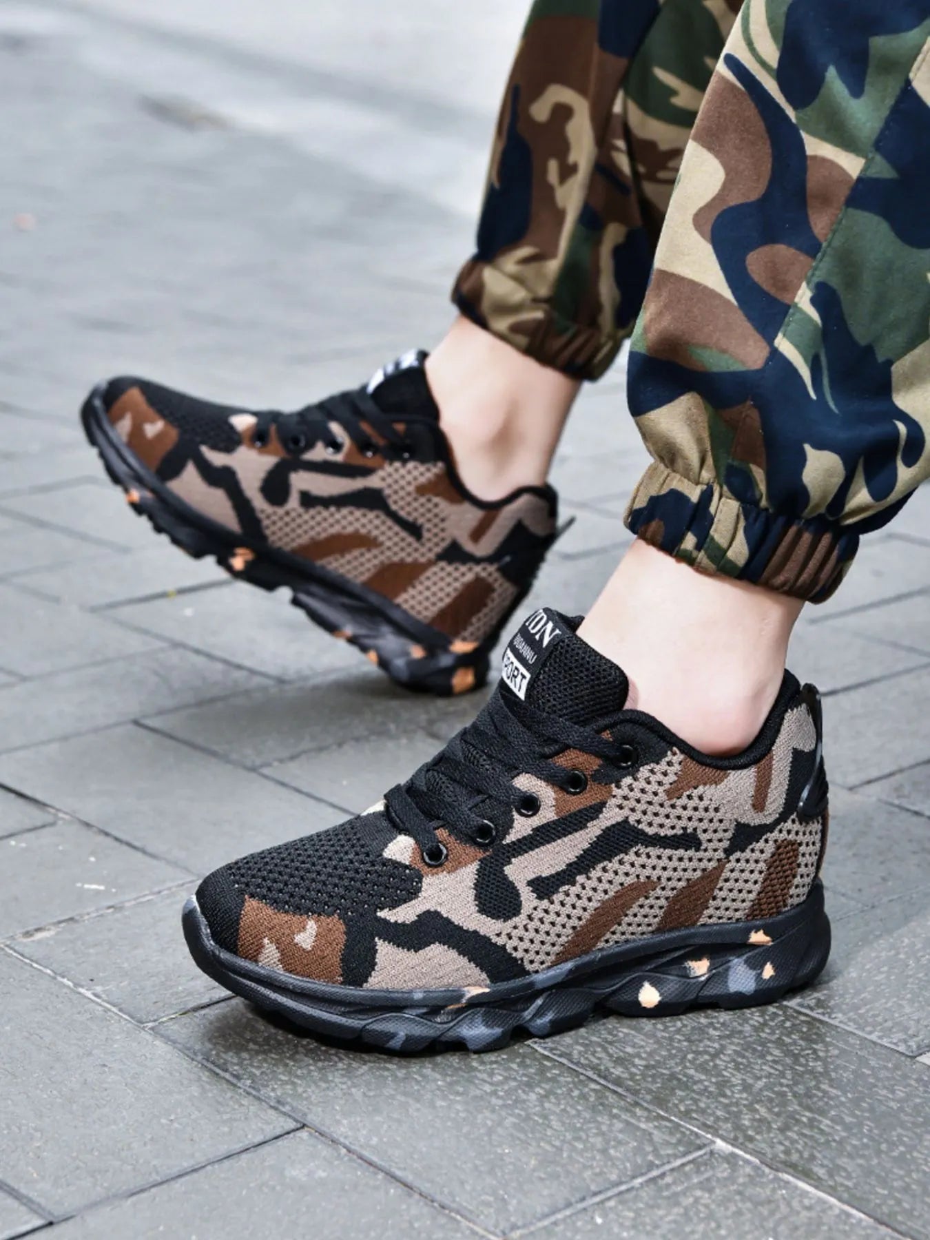 Camouflage Mesh Athletic Sneakers