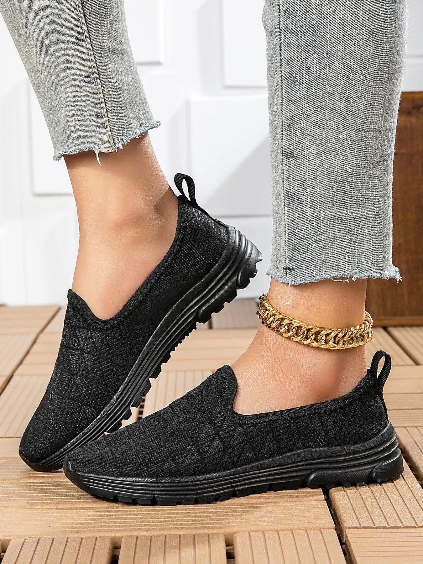 Breathable Mesh Slip-On Sneakers Black