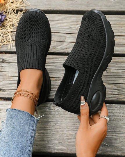 Round Toe Mesh Sneakers 