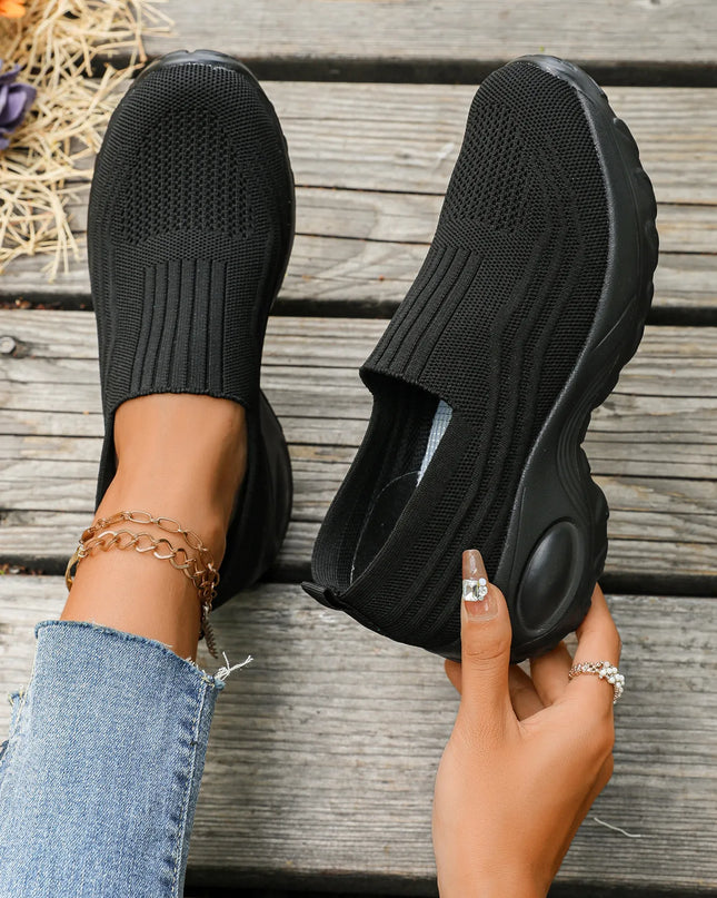 Round Toe Mesh Sneakers 