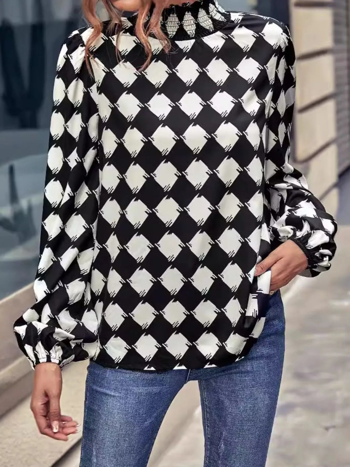 Checkered Pattern Balloon Sleeve Blouse