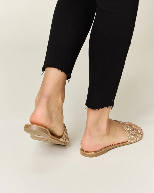 WILD DIVA Rhinestone Open Toe Flat Sandals 
