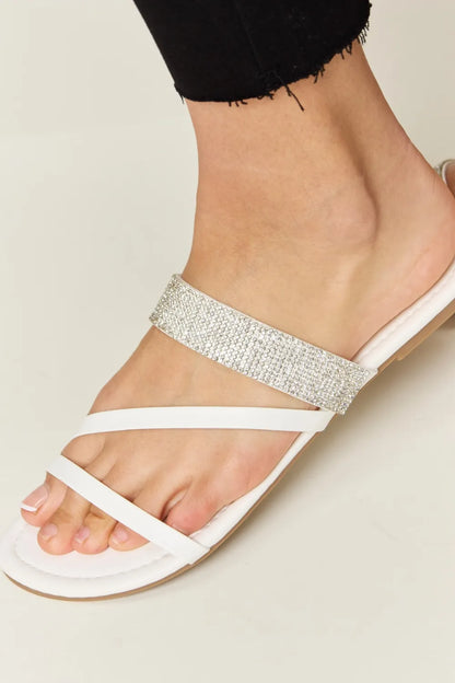 WILD DIVA Rhinestone Strappy Flat Sandals 