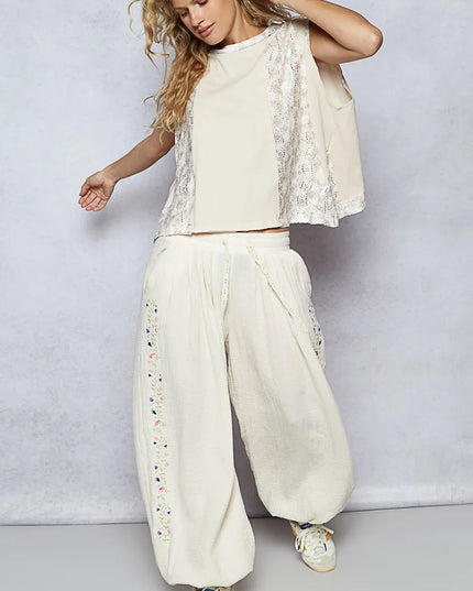 POL Round Neck Sleeveless Top with Floral Contrast