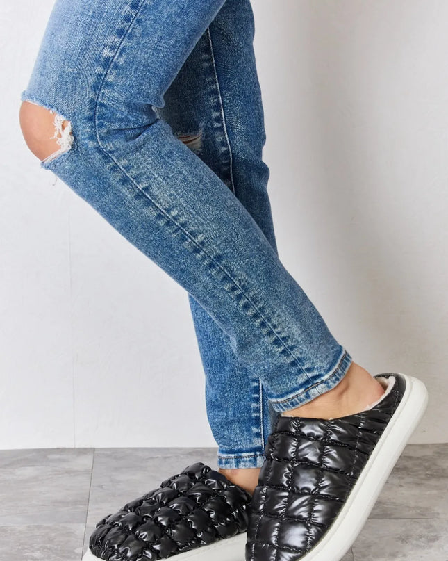 Melody Puffer Plush Slippers