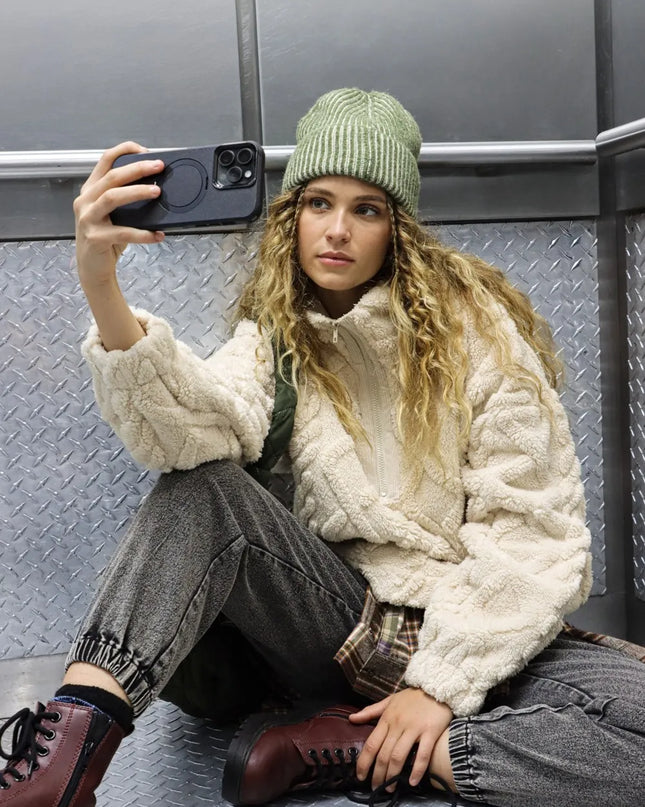 29b8ec61-9284-4e83-b5a6-048231f8e277-Max