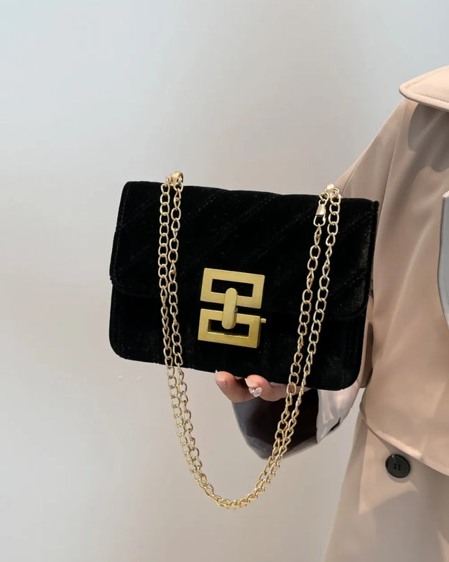 Gold Clasp Chain Shoulder Bag 