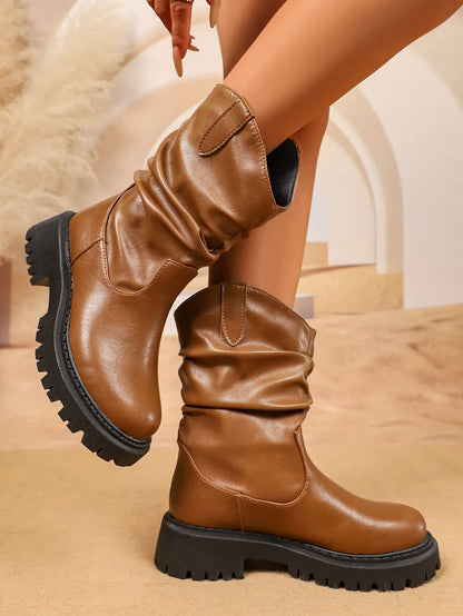 Round Toe Platform Boots Brown