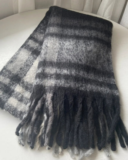 38e4aec3-e4a6-4f51-9eba-82bf667c2761-Max