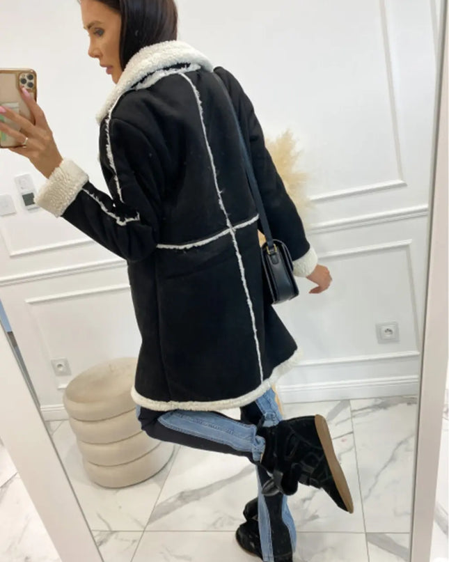 Lapel Collar Exposed Seam Buttoned Coat