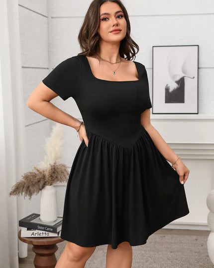Plus Size Square Neck Short Sleeve Mini Dress Black