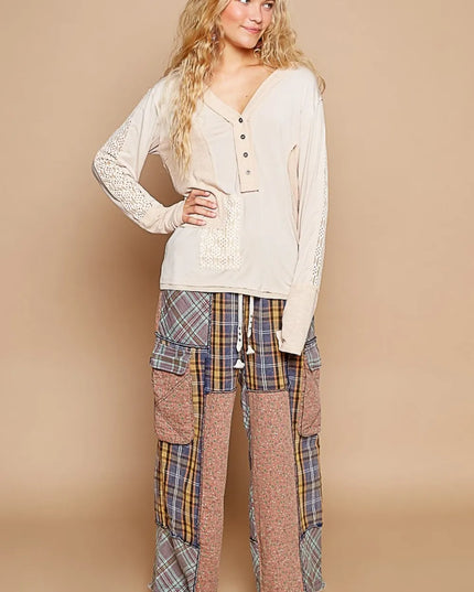 POL V-Neck Long Sleeve Floral Contrast Top