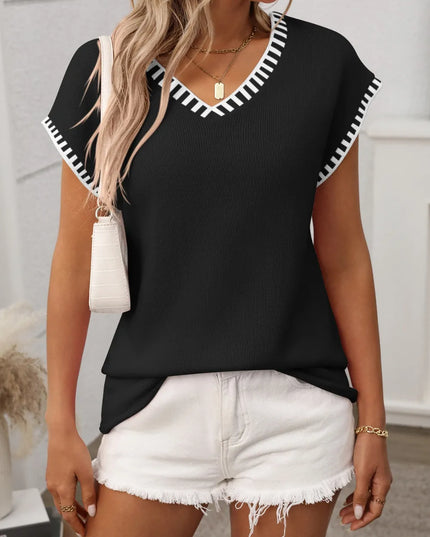 Contrast Trim V-Neck Short Sleeve Knit Top
