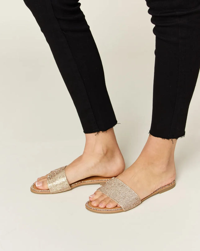 WILD DIVA Rhinestone Open Toe Flat Sandals 