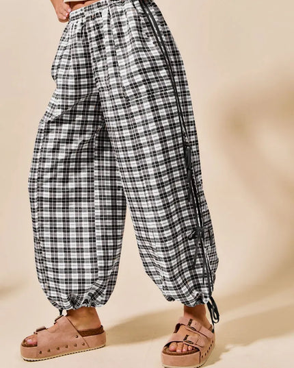SO ME Plaid Elastic Waist Balloon Pants IVORY BLACK