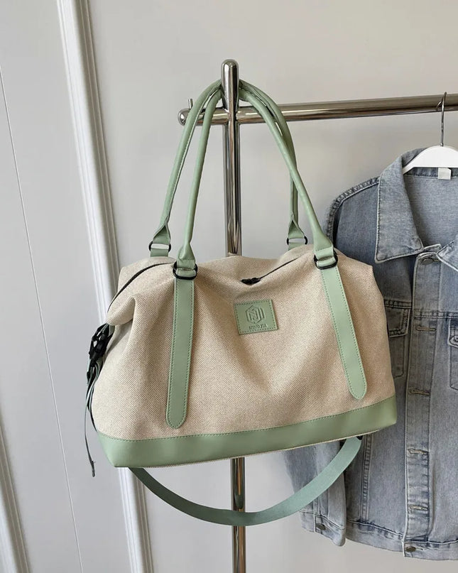 Contrast Travel Bag Gum Leaf One Size