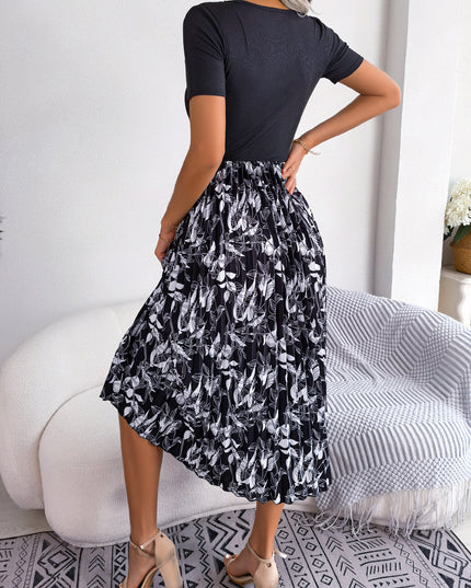 Printed Round Neck Pleated Dress 