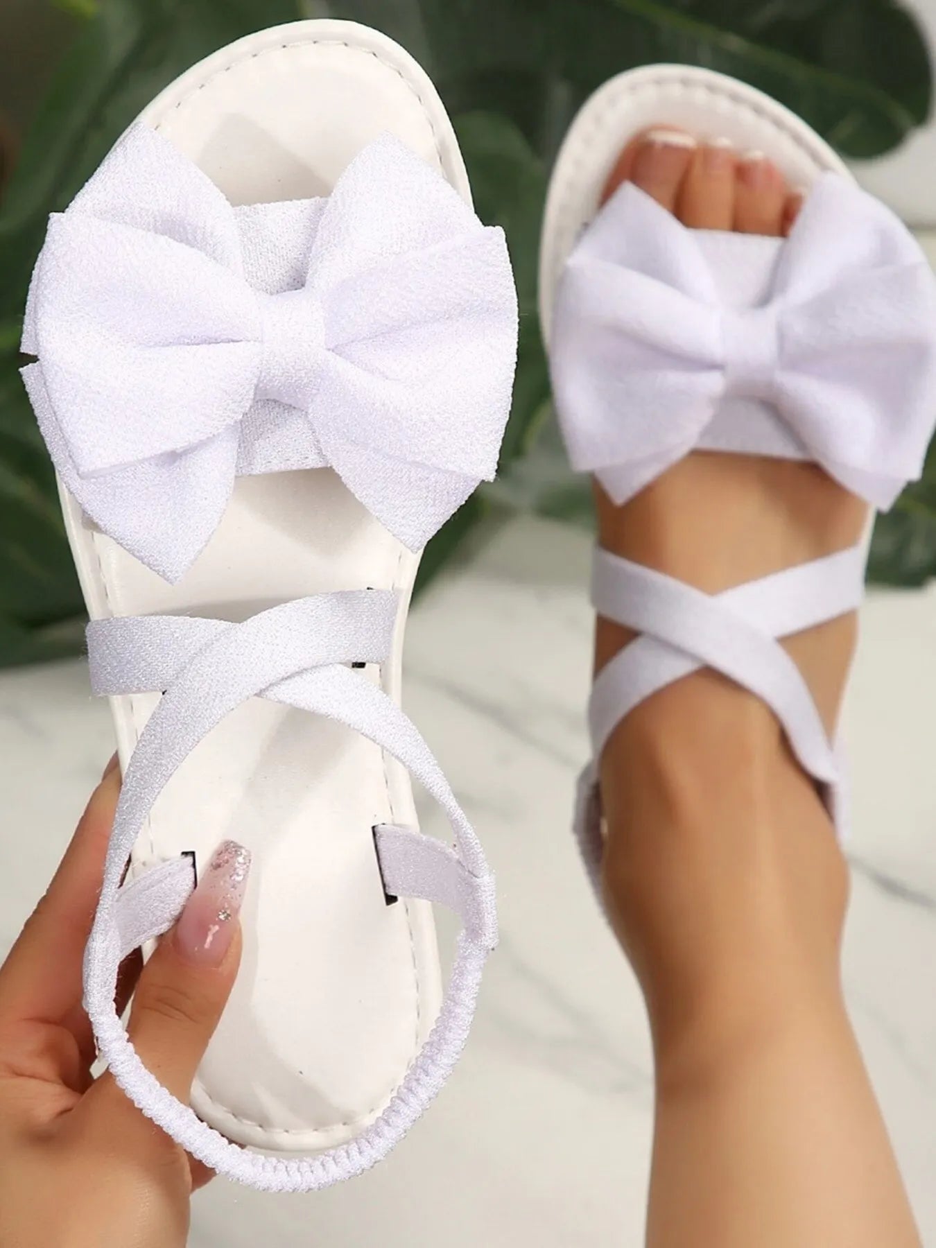 Bow Decor Flat Sandals with Cross-Strap Design White