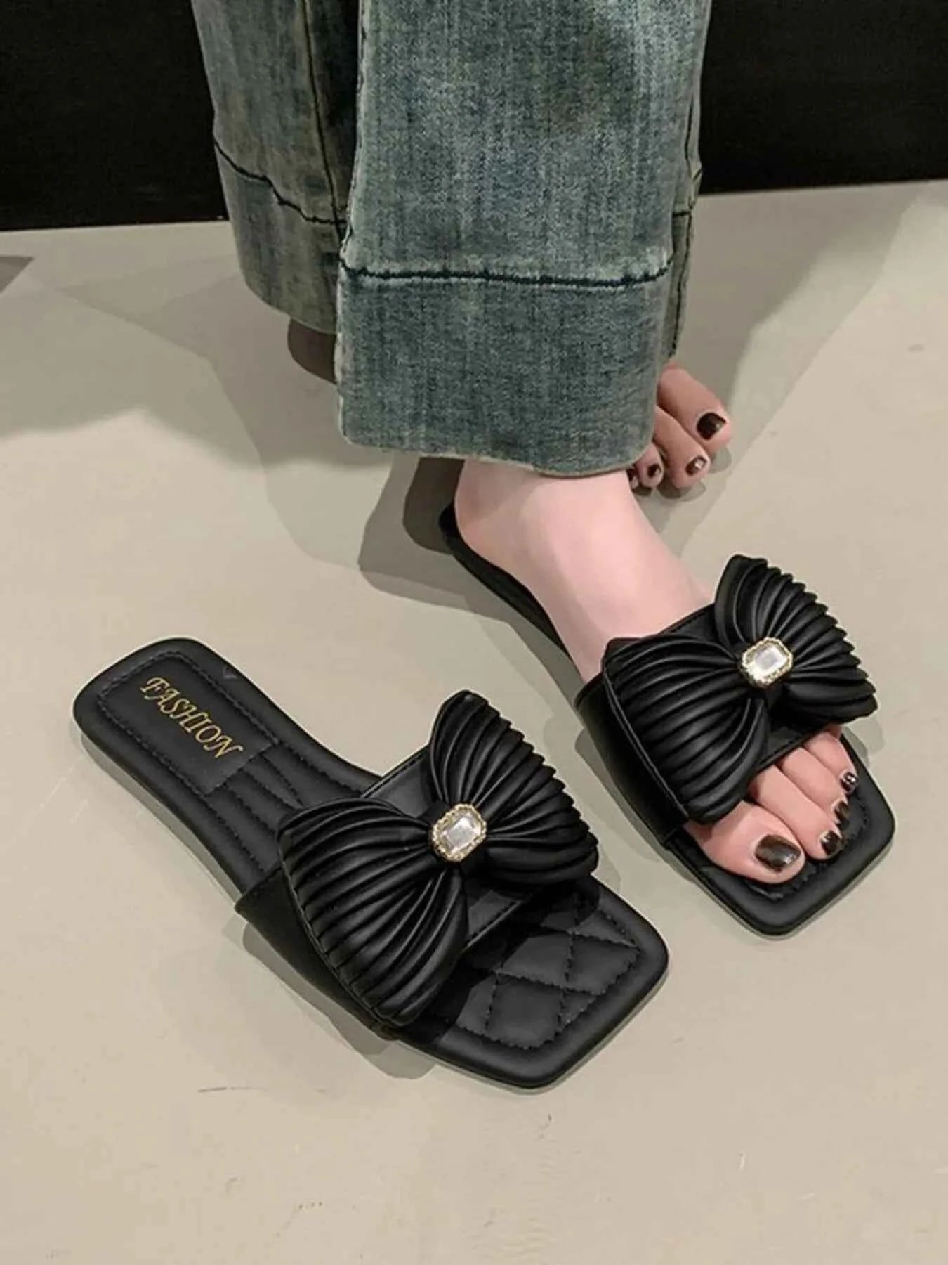 Bow-Knot Flat Sandals