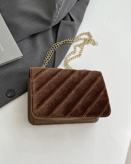 Gold Clasp Chain Shoulder Bag 