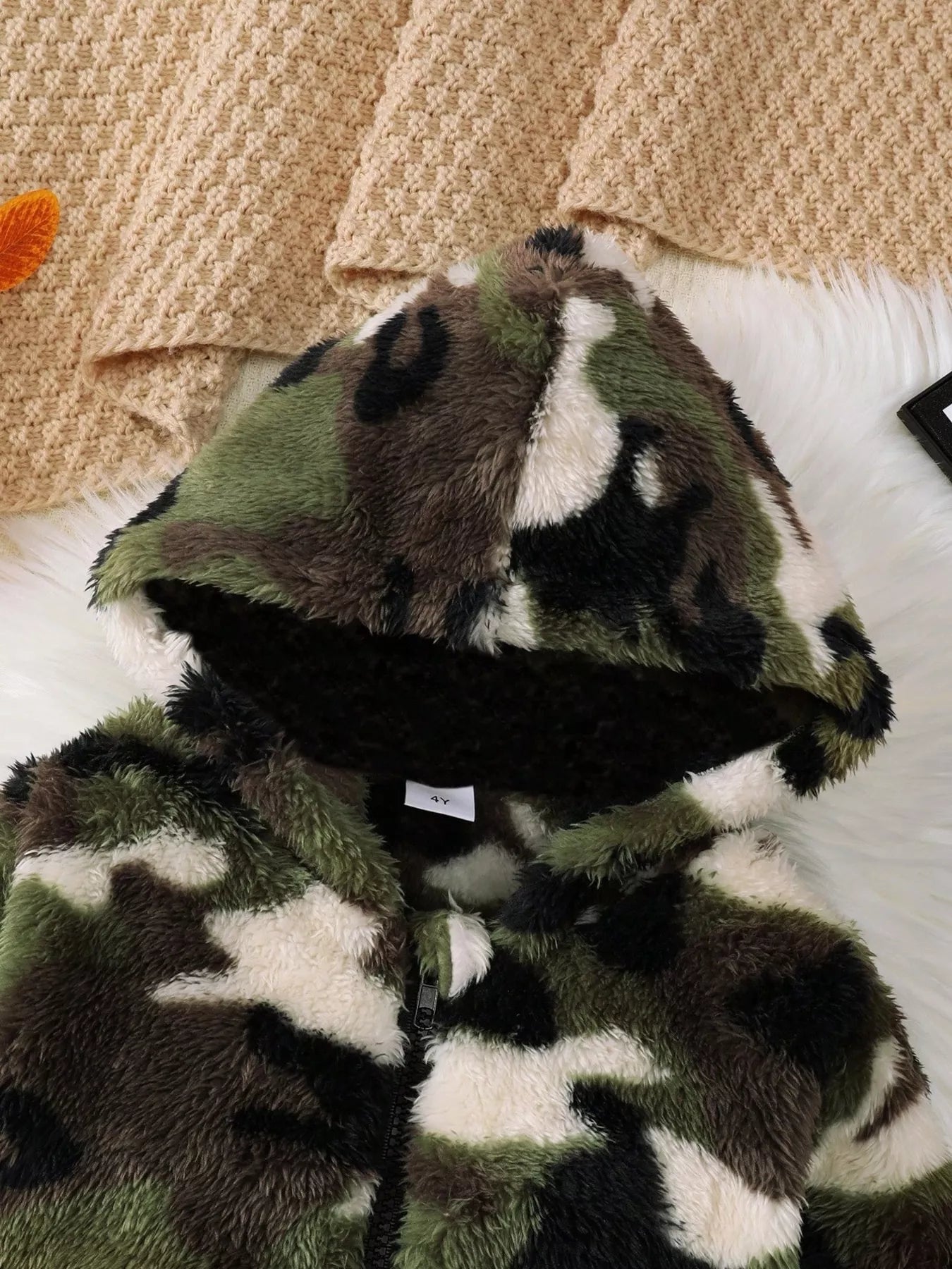 Children's Camouflage Plush Hooded Jacket