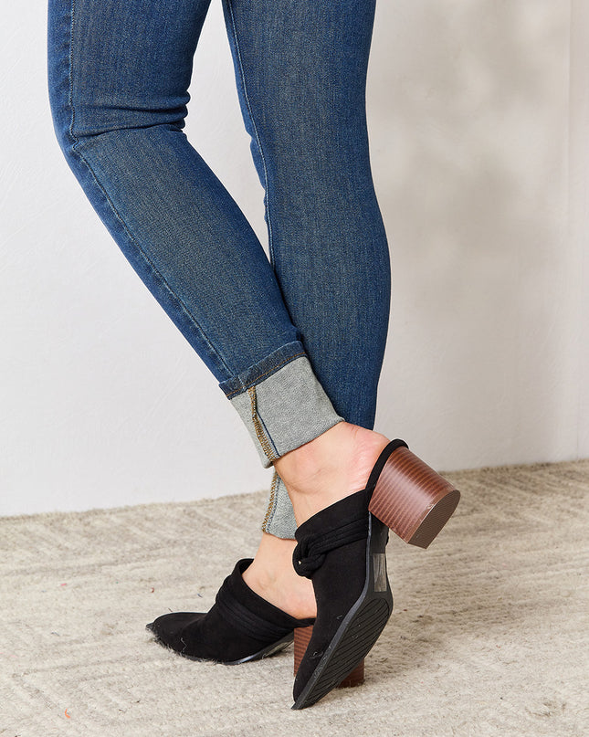 East Lion Corp Pointed-Toe Braided Trim Mules