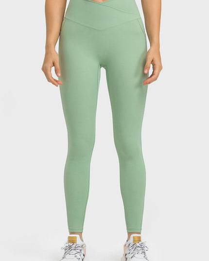 Millennia V-Waist Yoga Leggings with Pockets Mint