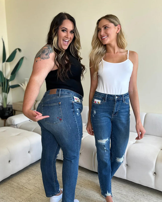 Judy Blue Full Size Queen Of Hearts Coin Pocket BF Jeans