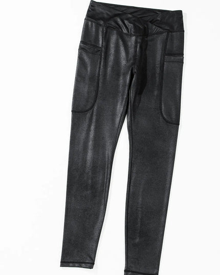 Pocketed V-Cut Waist Leggings