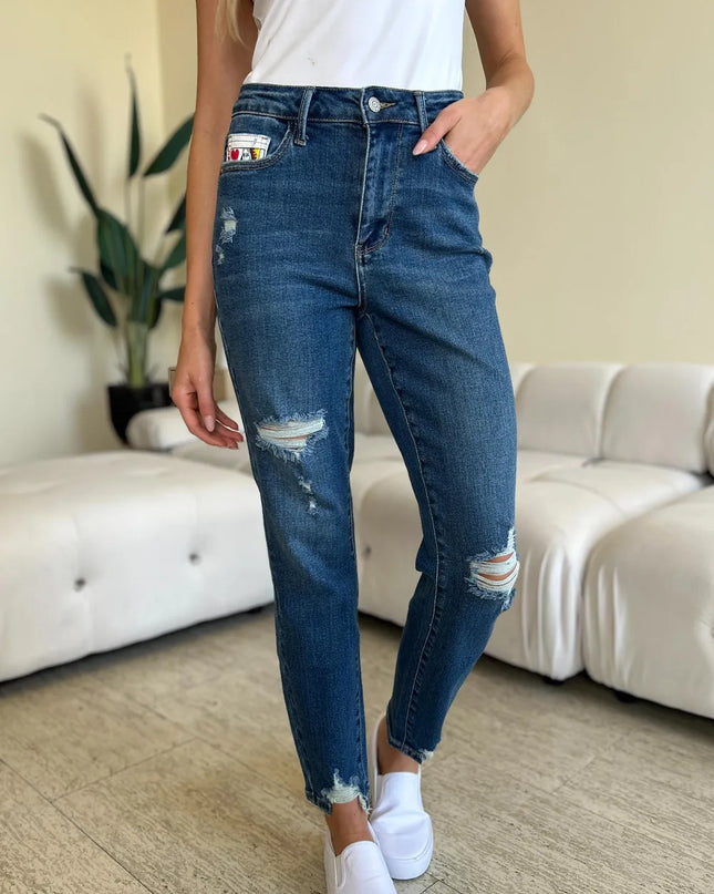 Judy Blue Full Size Queen Of Hearts Coin Pocket BF Jeans