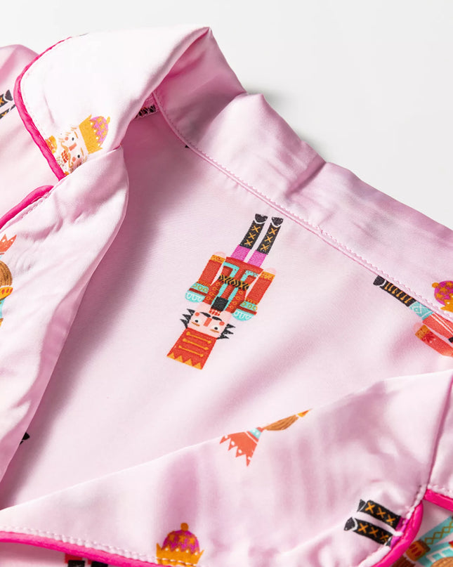 Nutcracker Print Contrast Trim Top and Shorts Pajama Set