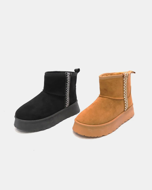 WILD DIVA Round Toe Platform Boots