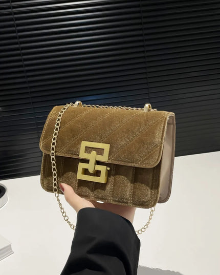 Gold Clasp Chain Shoulder Bag 