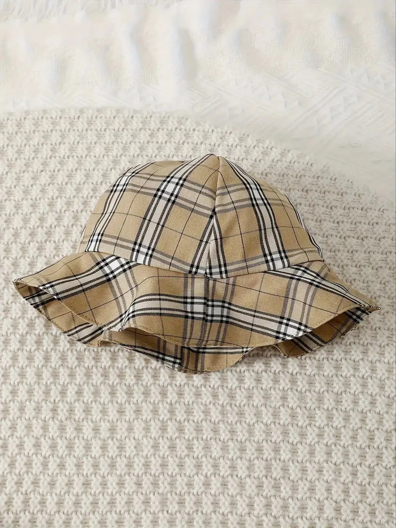 Children's Hat and Plaid Short Sleeve One-Piece Romper