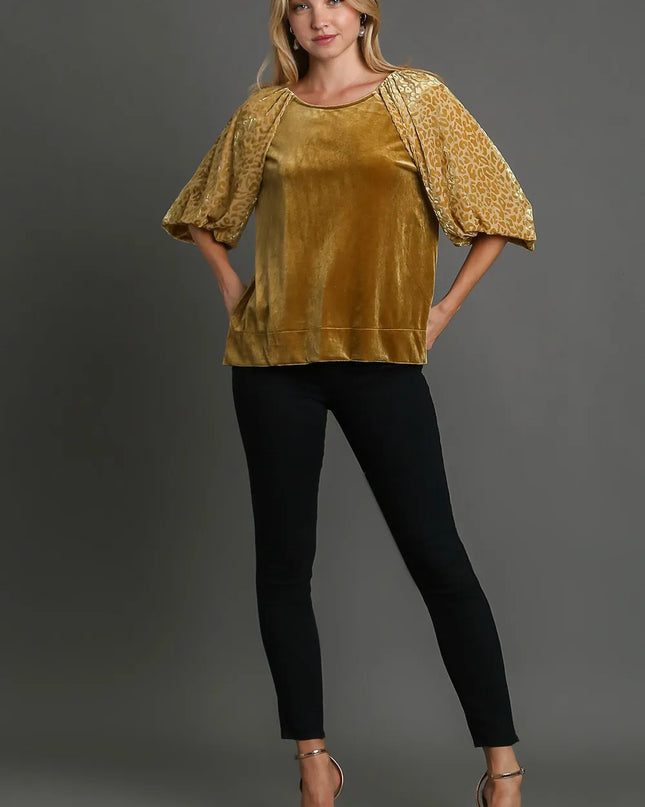 Umgee Round Neck Leopard Balloon Sleeve Velvet Top