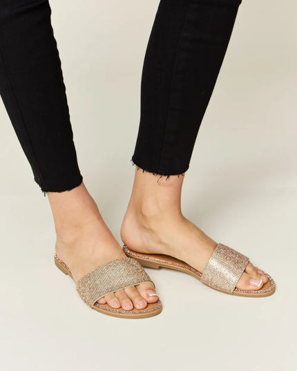 WILD DIVA Rhinestone Open Toe Flat Sandals 