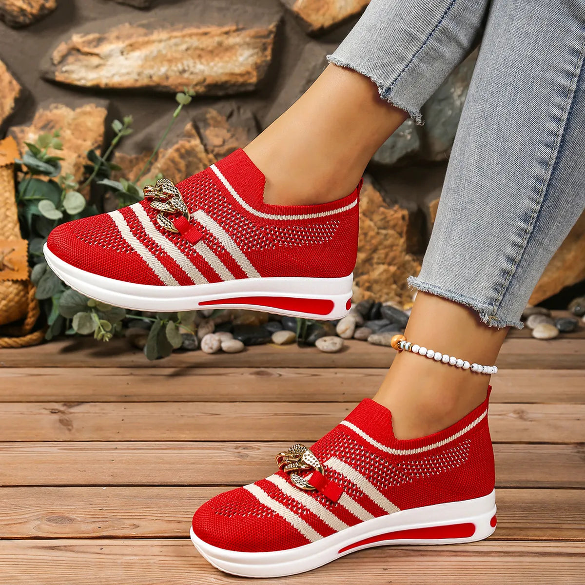 Breathable Mesh Round Toe Slip-Ons Red