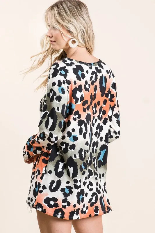 BiBi Gradation Leopard Print Soft Knit Deep U Neck Top