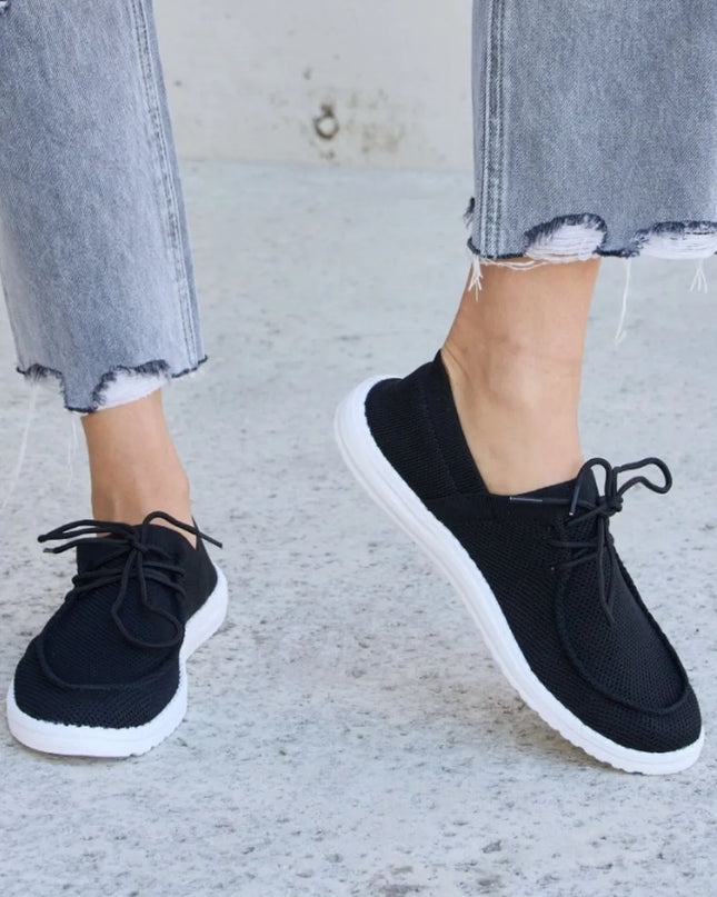 Forever Link Flat Round Toe Lace-Up Sneakers