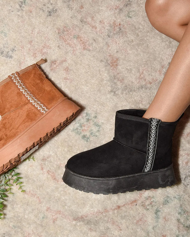 WILD DIVA Round Toe Platform Boots