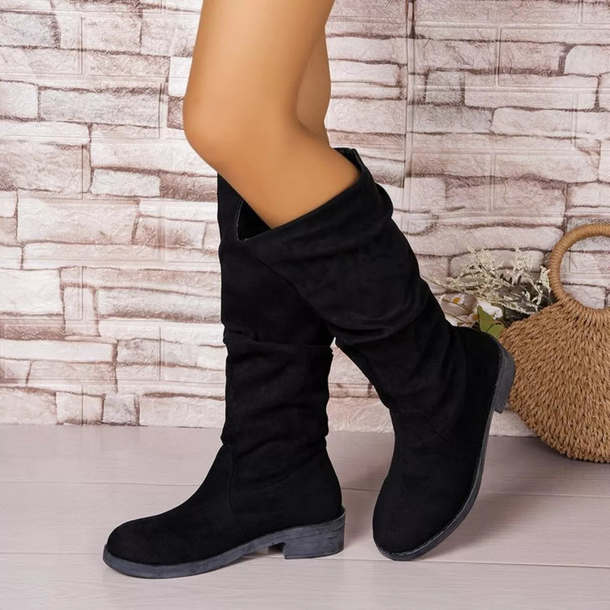 Round Toe Block Heels Boots Black