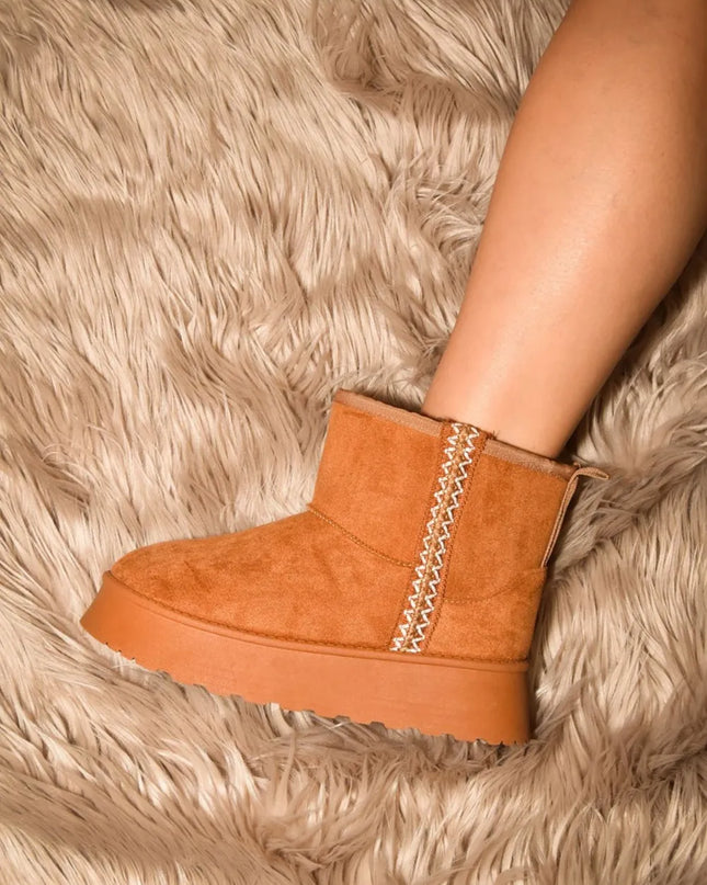 WILD DIVA Round Toe Platform Boots Caramel