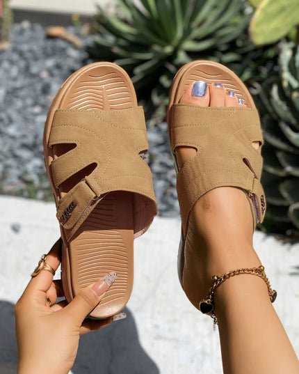 Casual Comfort Cut-Out Platform Slides 