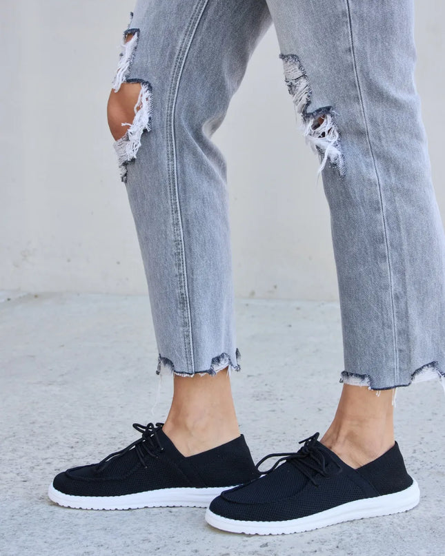 Forever Link Flat Round Toe Lace-Up Sneakers