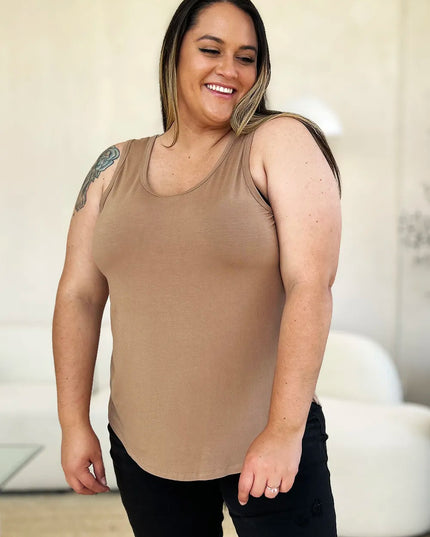 Basic Bae Full Size Round Neck Curved Hem Tank