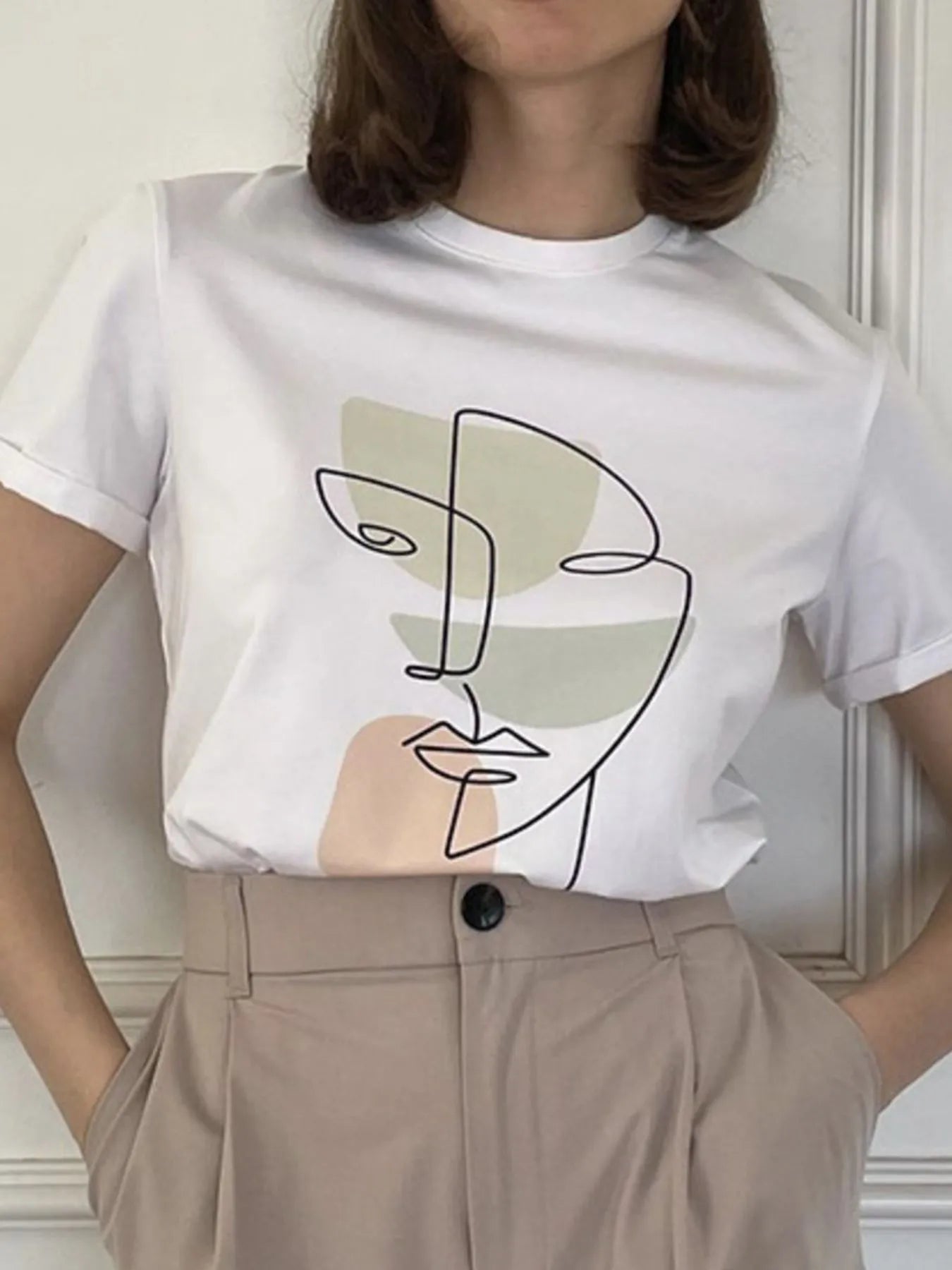 Abstract Face Graphic Casual Round Neck T-Shirt