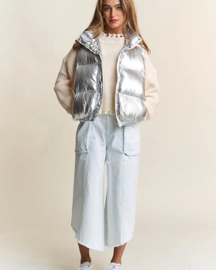 J.NNA Snap and Zipper Shiny Metallic Puffer Vest
