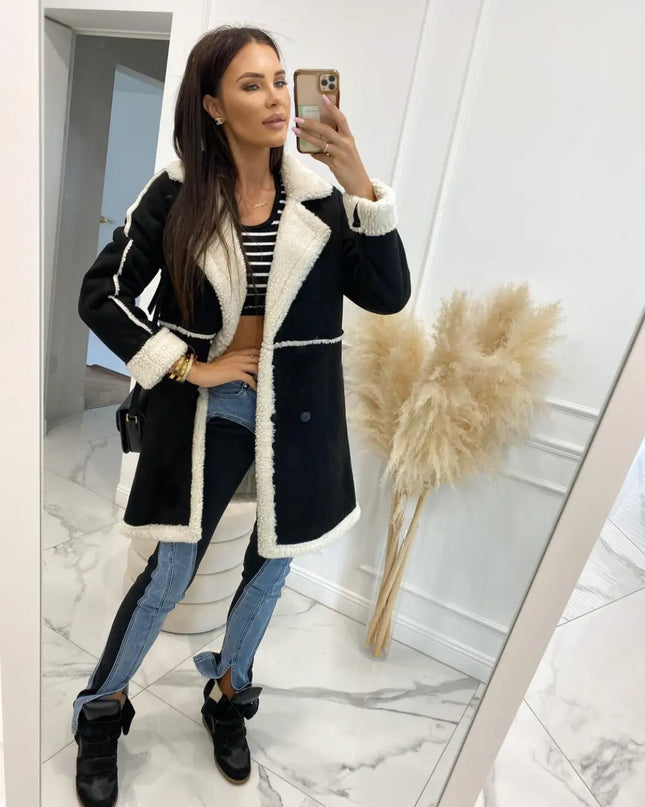 Lapel Collar Exposed Seam Buttoned Coat Black